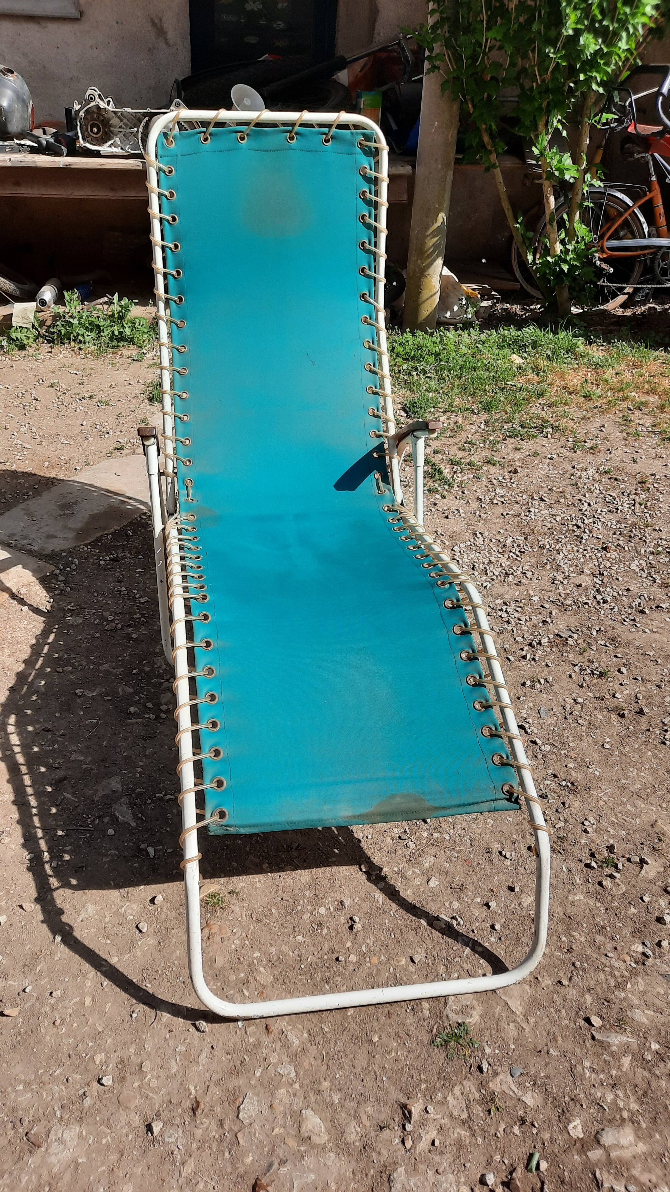 Chaise longue basculante