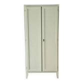 Armoire parisienne bonnetière