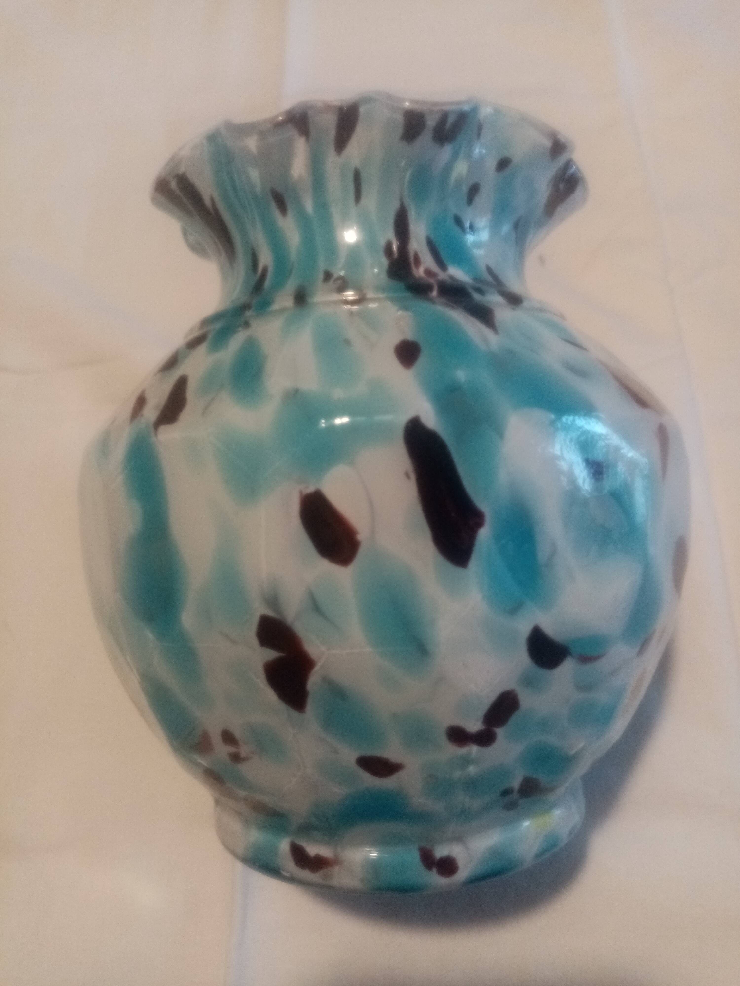 Superb old clichy glass pate vase