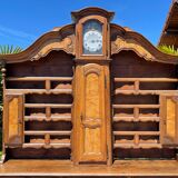 18th century - Bressan sideboard with elm burl clock