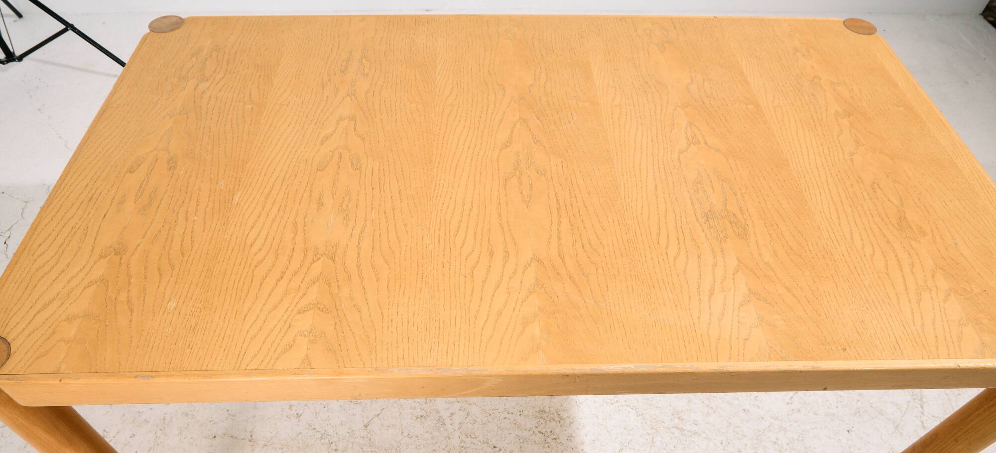 Oak dining table by Lübke