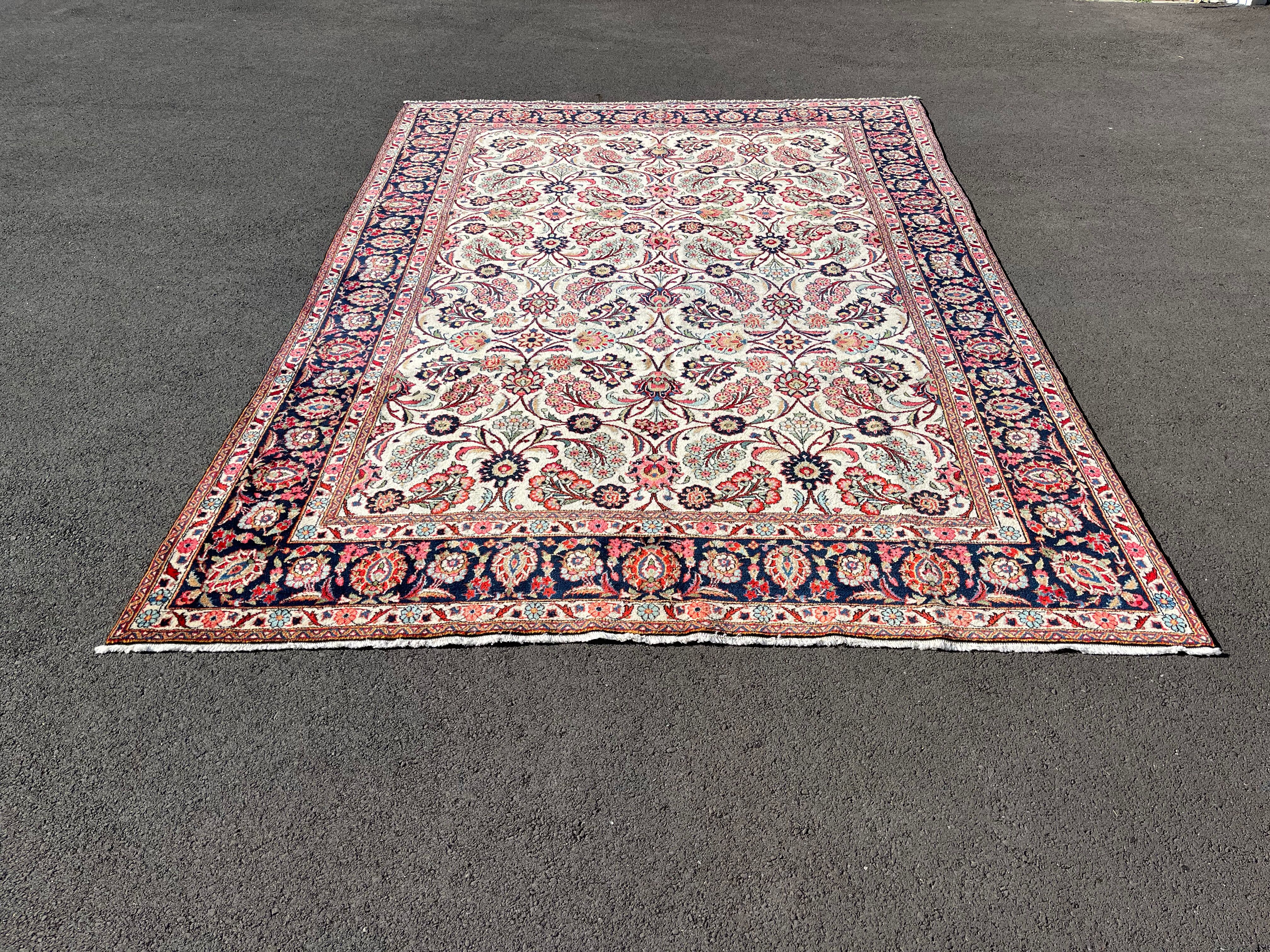 Persian Keshan Rug, Circa 1960. 350x250 cm
