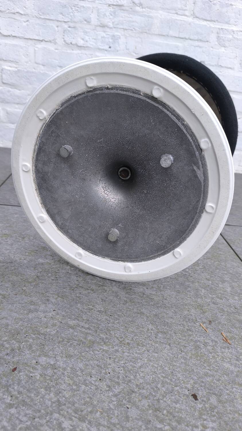 Knoll International Eero Saarinen stool 1970