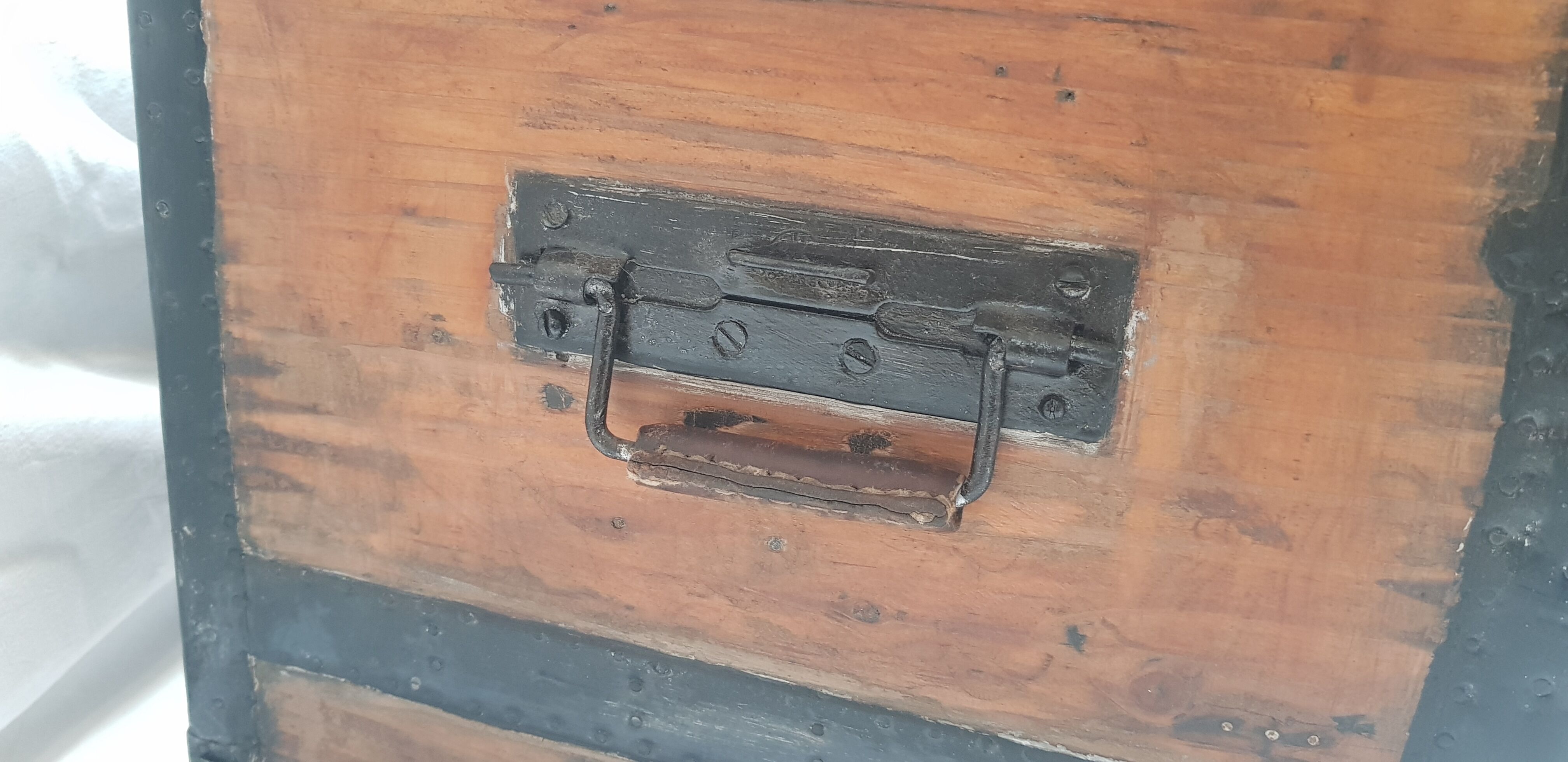 Former wooden travel trunk