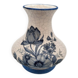 Small ceramic vase with cracked look