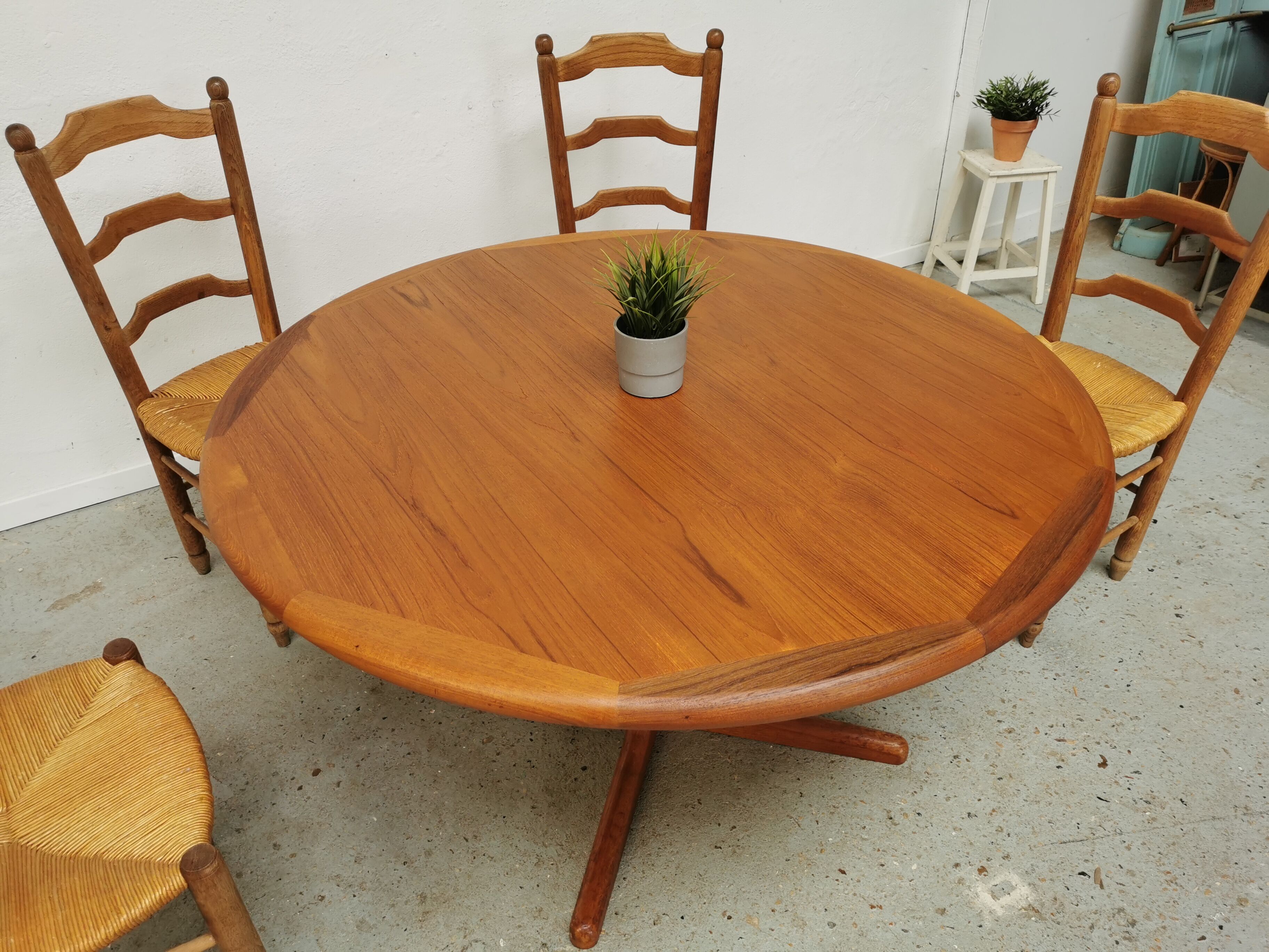 Table de Laurits Larsen en teck