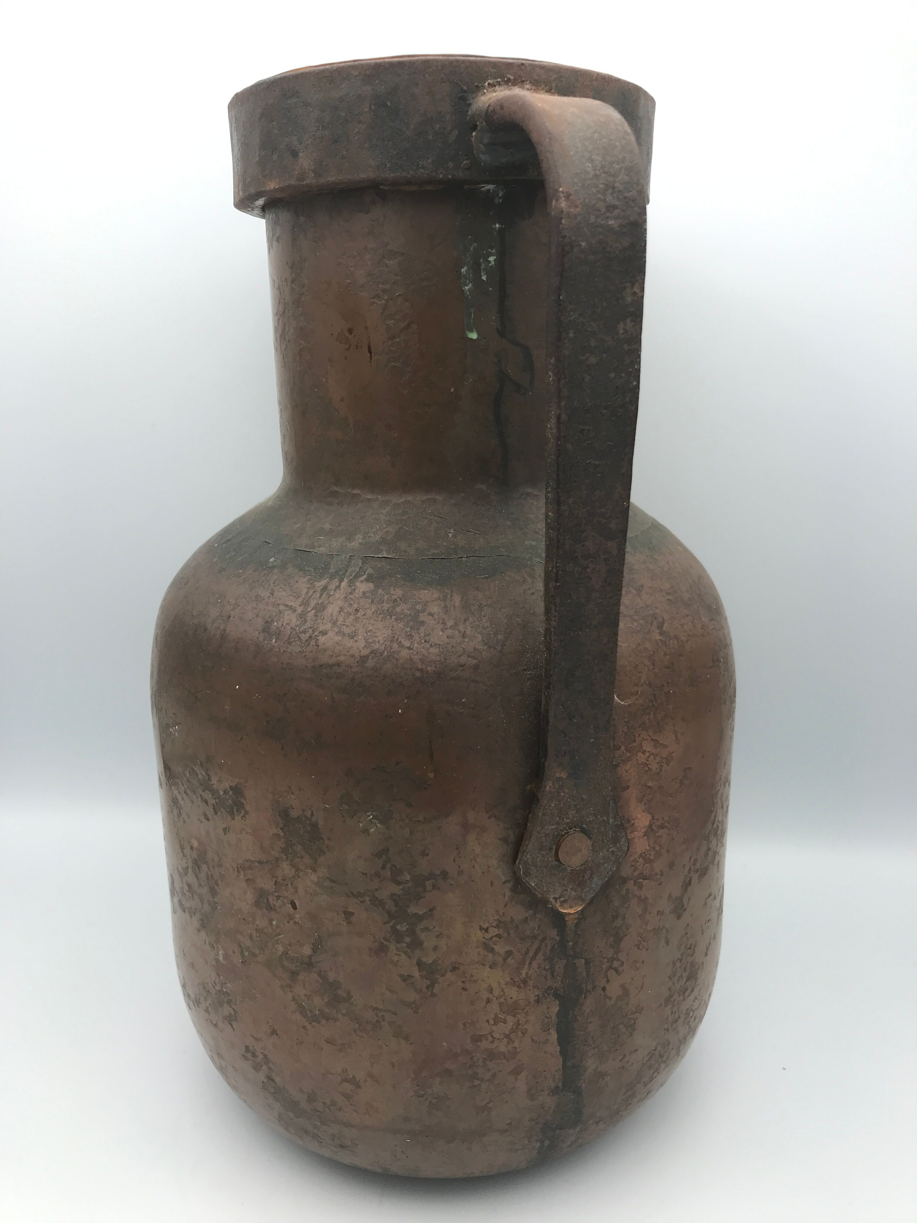 Amphore copper and ironwork of art signature Jean Goardère