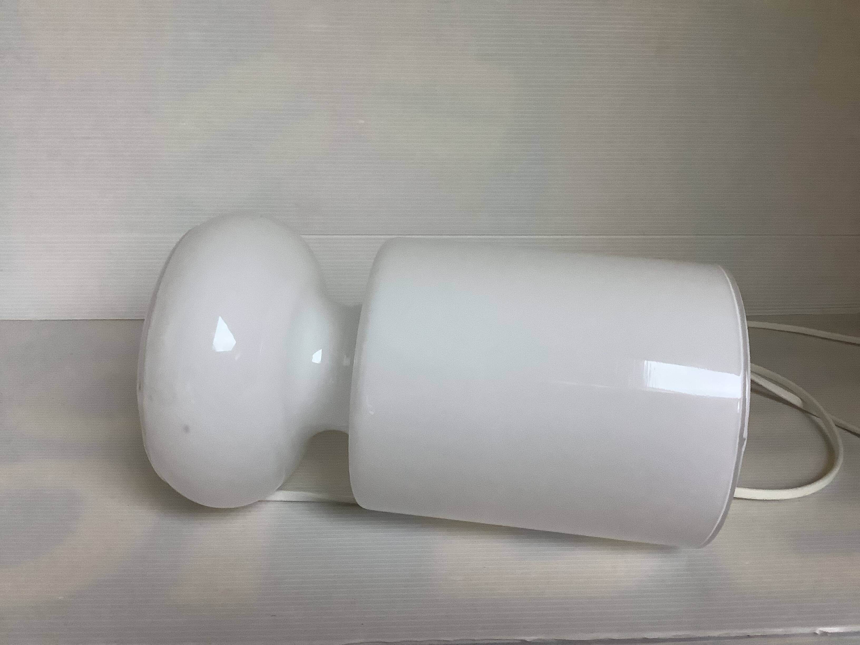 White glass paste lamp