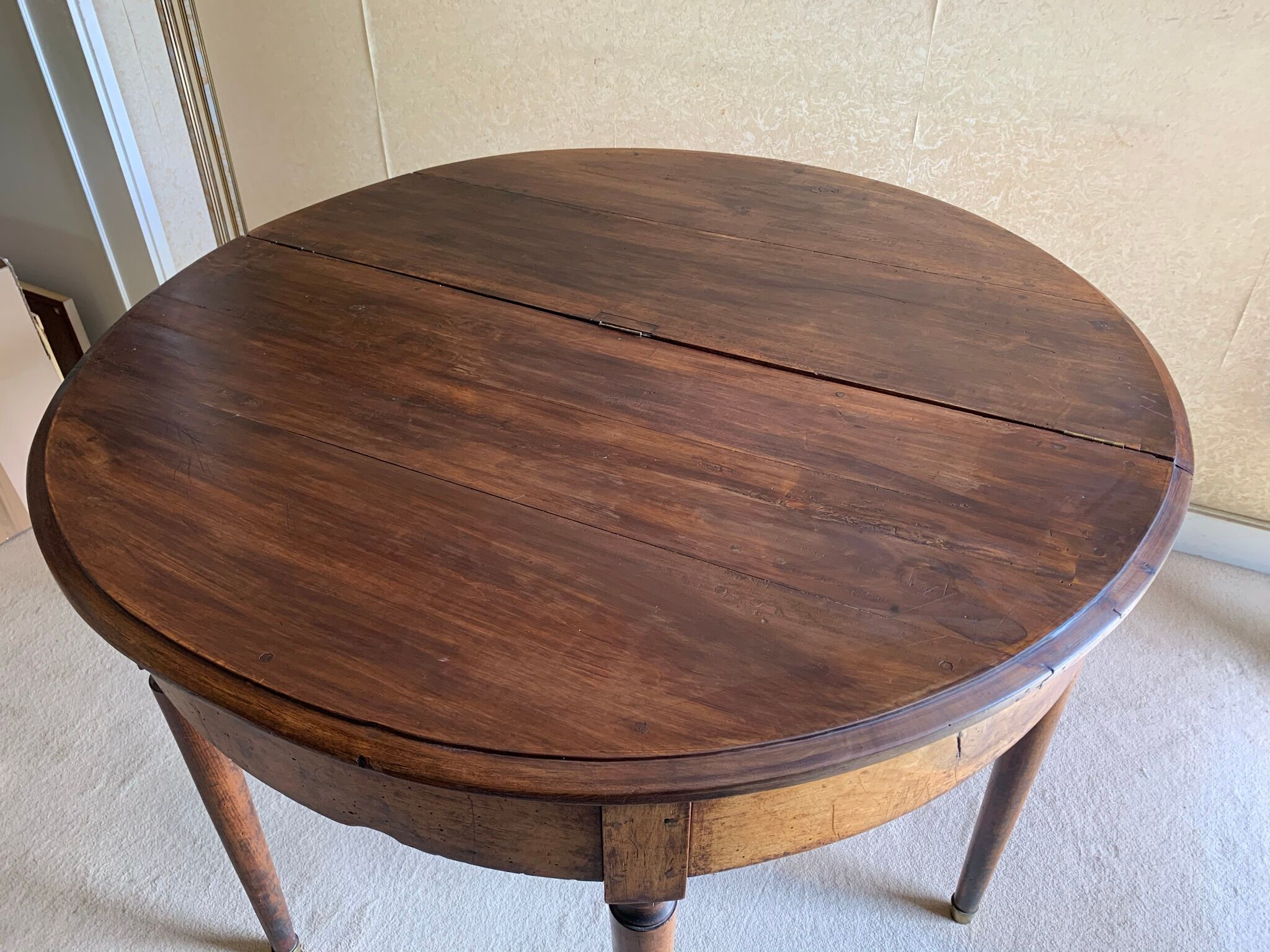 Table demi-lune en noyer