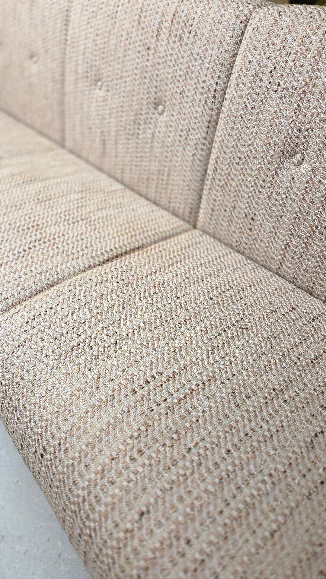 Vintage 1970s convertible sofa/daybed