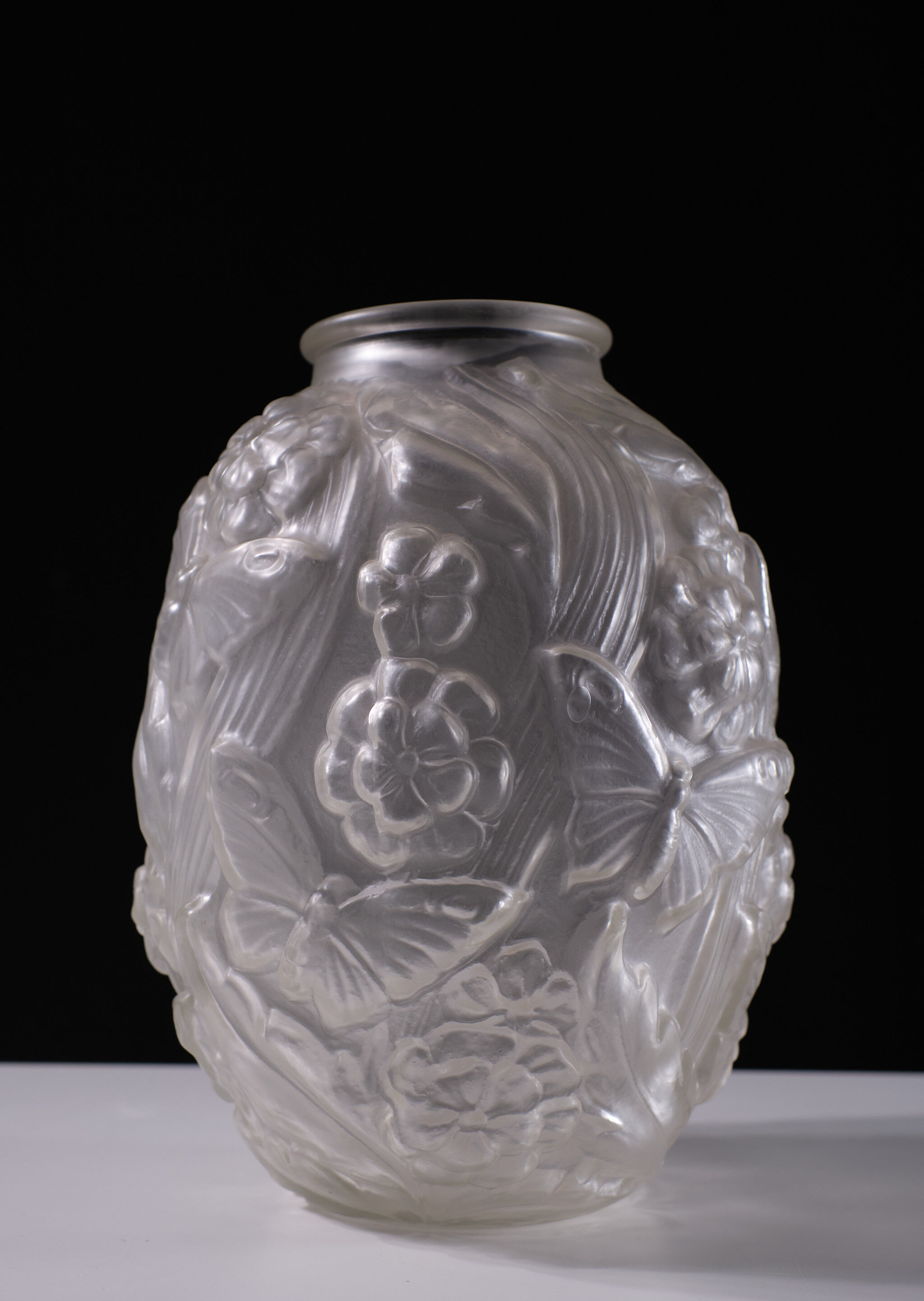 Satin pressed glass art deco vase, 1930s
