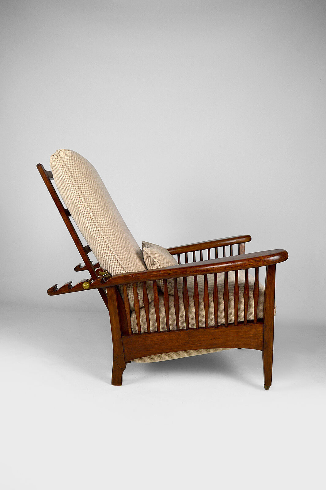 Morris Arts & Crafts armchair, United Kingdom, circa 1900