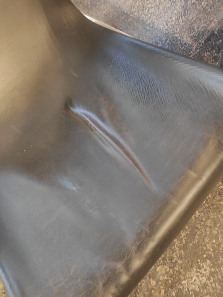 "Grand repos" armchair by Jean Prouvé