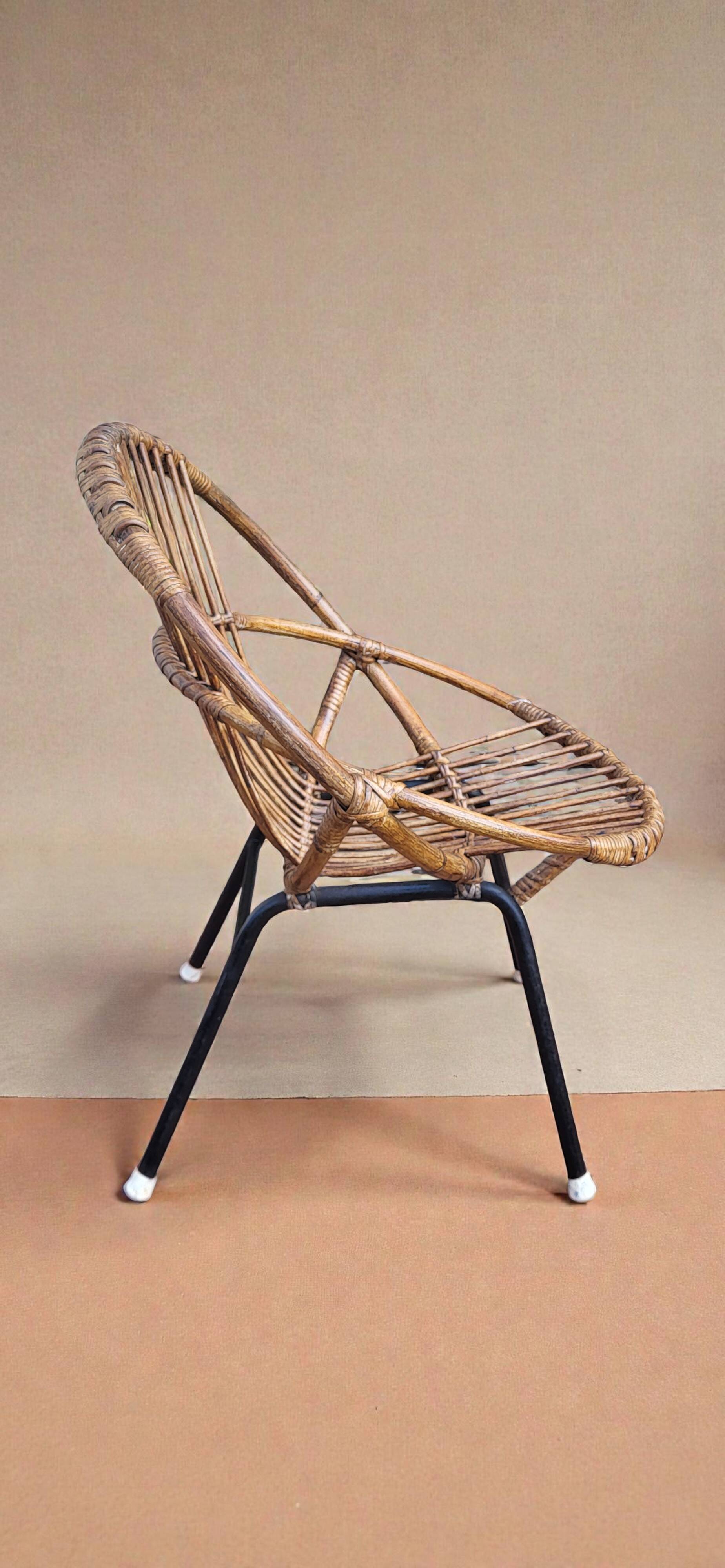 Rattan shell chair