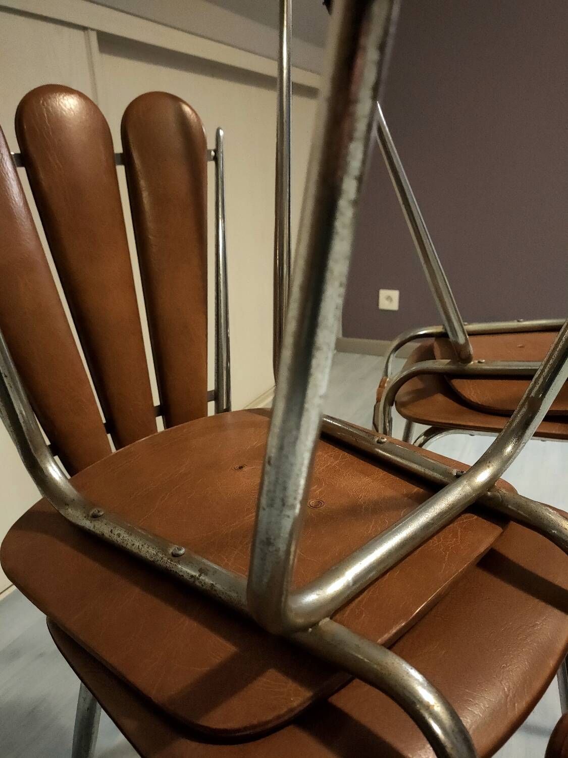 4 vintage Tubmenager petal chairs