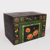 Original opera trunk in green tones (China, circa 1900) #32