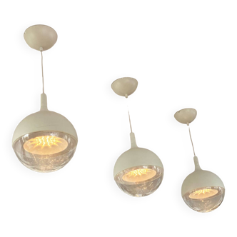 Trio de suspensions IKEA Väster par K. Hagberg et M. Hagberg