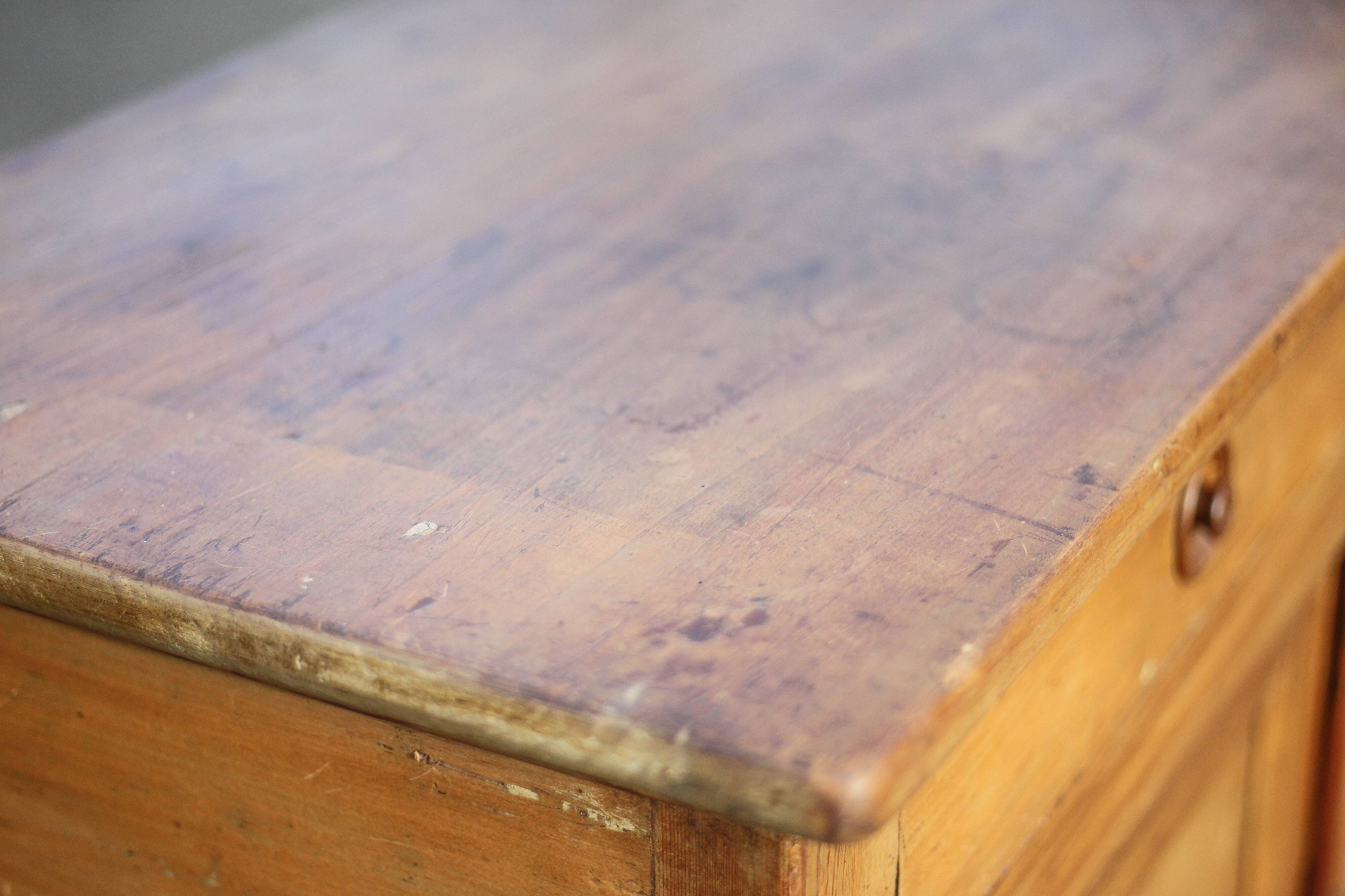 Low wooden sideboard, chest, storage unit, interior decoration Measurement: Length 140 cm. Height