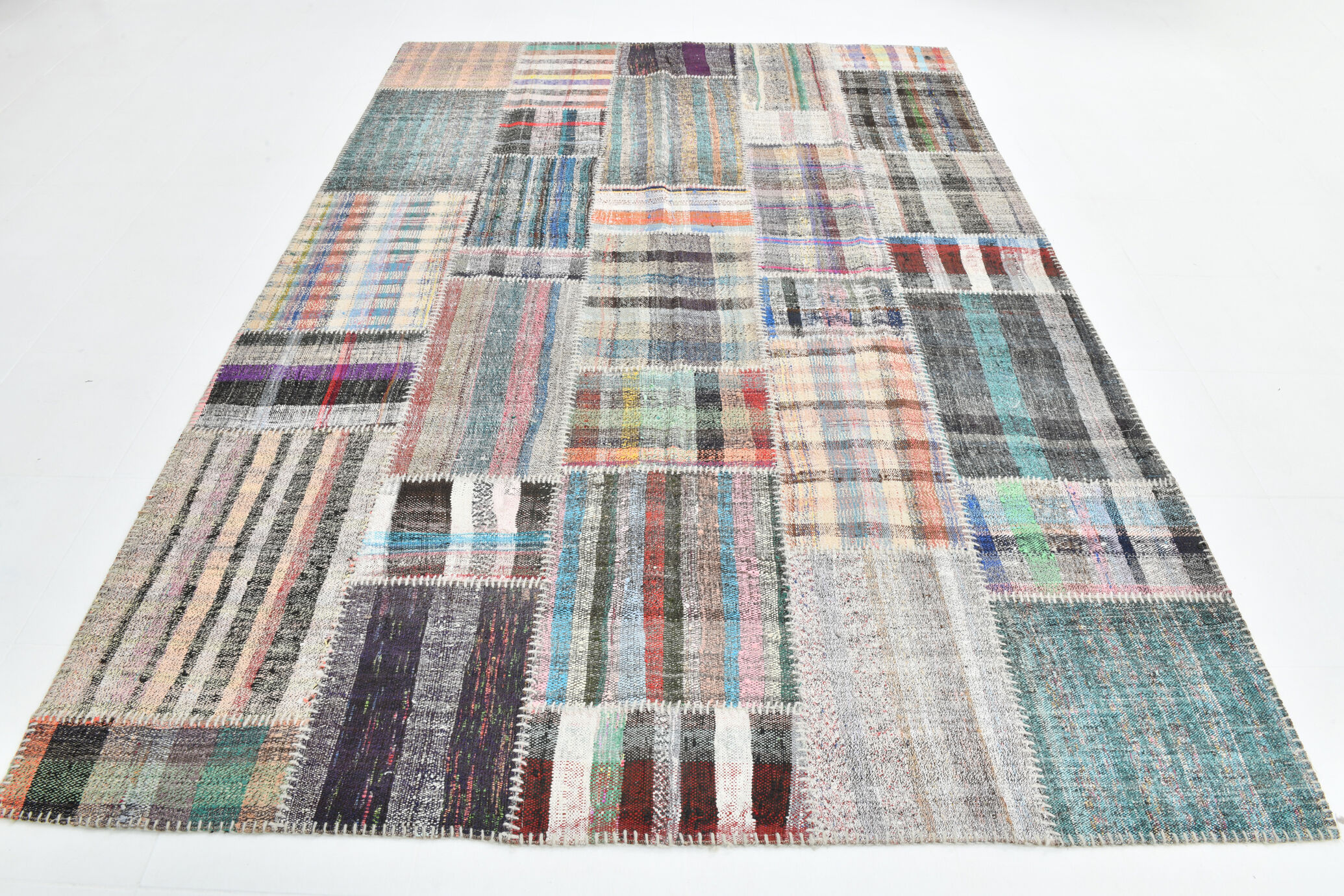 Flatweave ethnic kilim rug 212x302