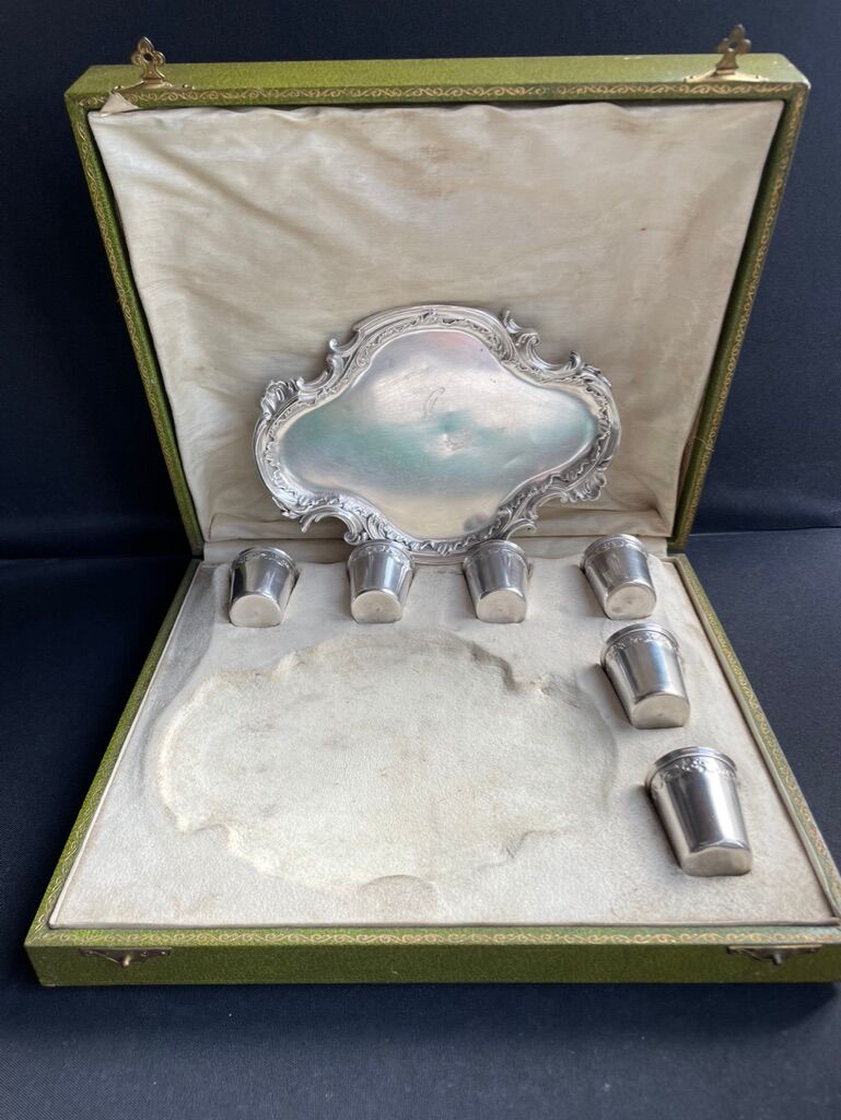Liquor service in box – Silver -Armand Fresnay – Art Nouveau