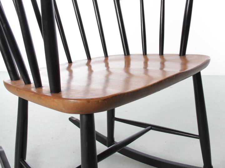 Rocking chair scandinave style Tapiovaara