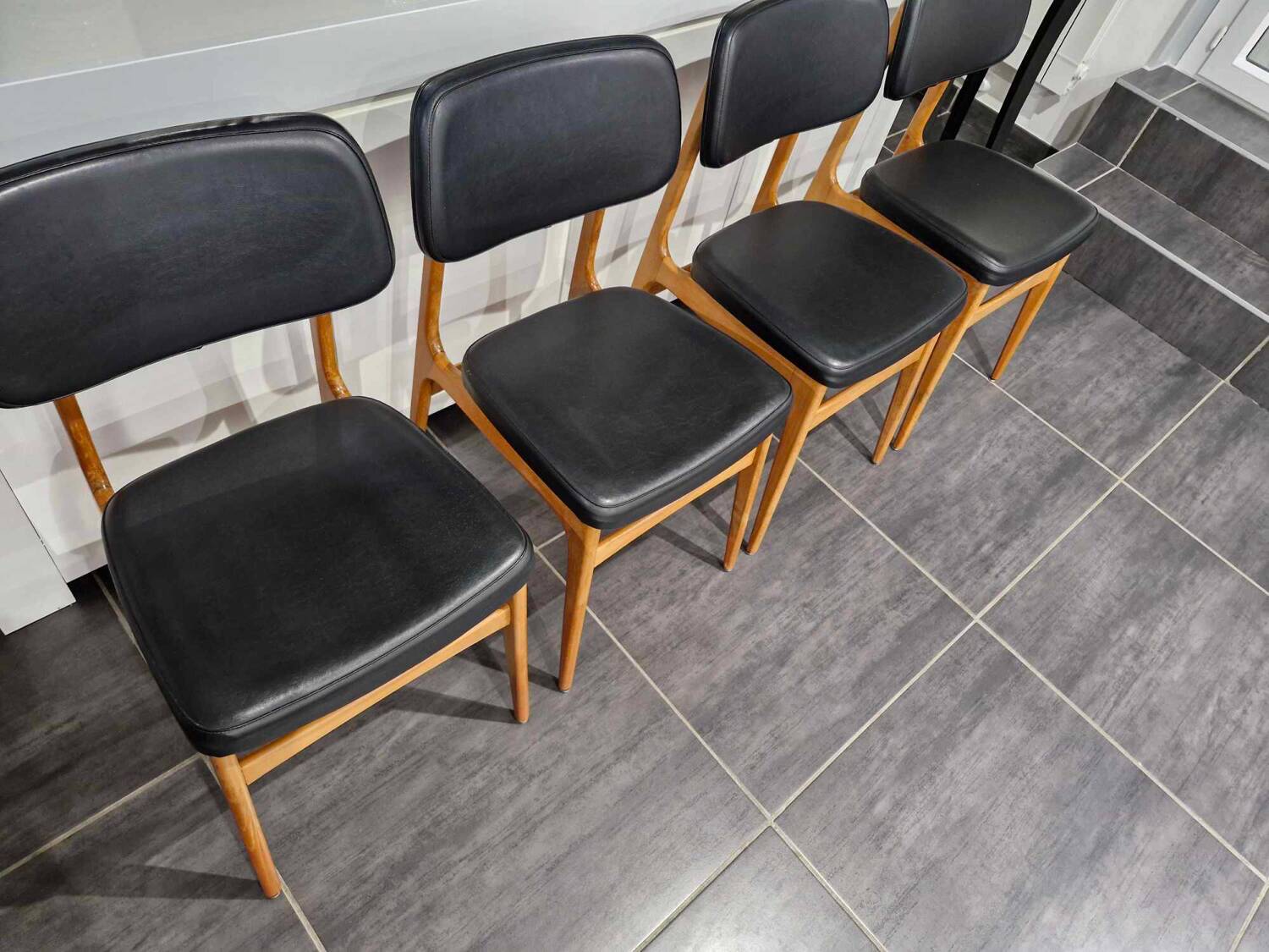 Series of 4 Scandinavian chairs, 1970s