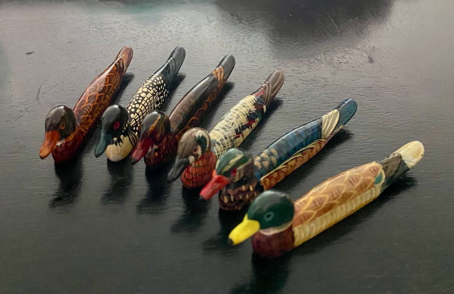 6 duck-shaped knife holders in lacquered wood