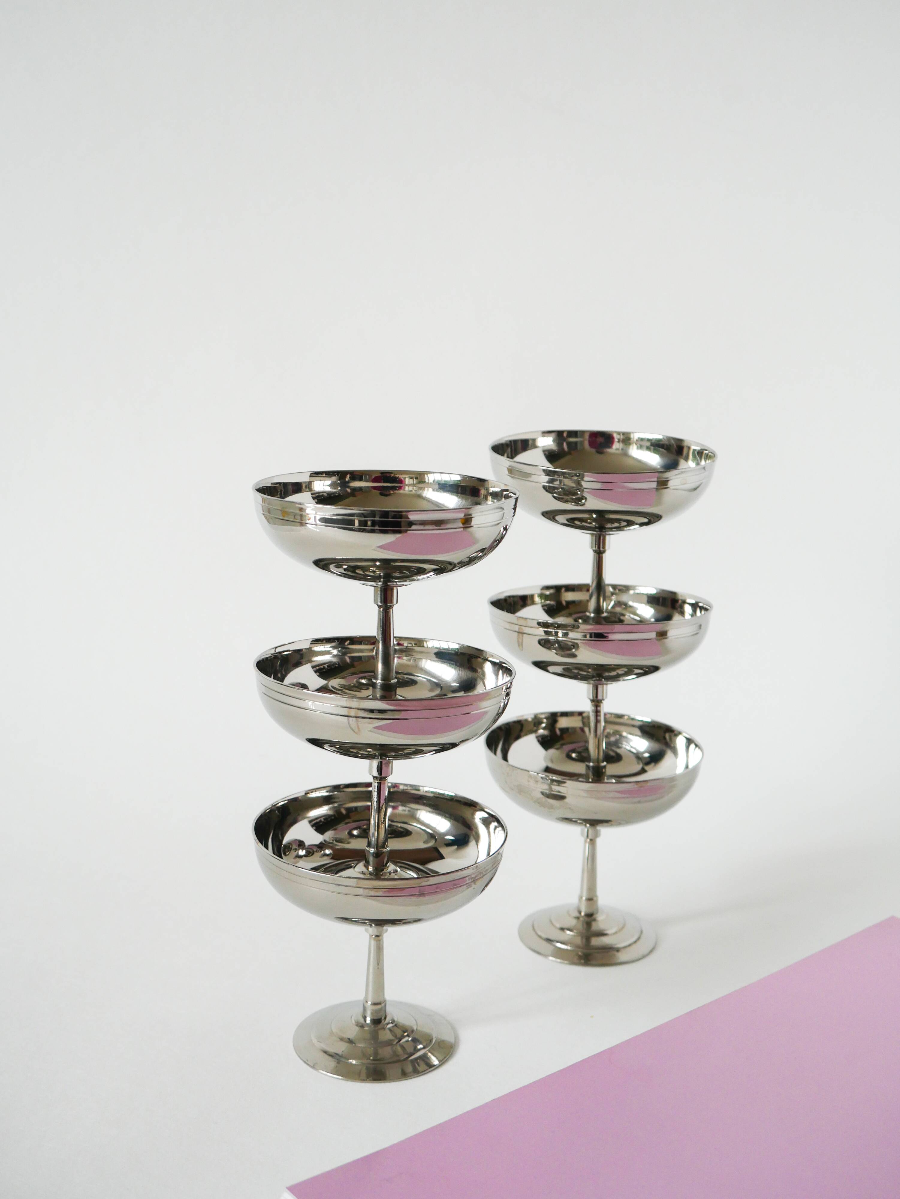 Set of 6 stainless steel bowls with fine feet, Design, 1970