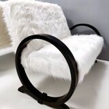 Canapé 2 places vintage en fausse fourrure blanche et structure en bois noir, Italie