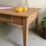 Coffee table in wooden bohemian spirit