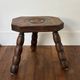 Tabouret tripode en bois