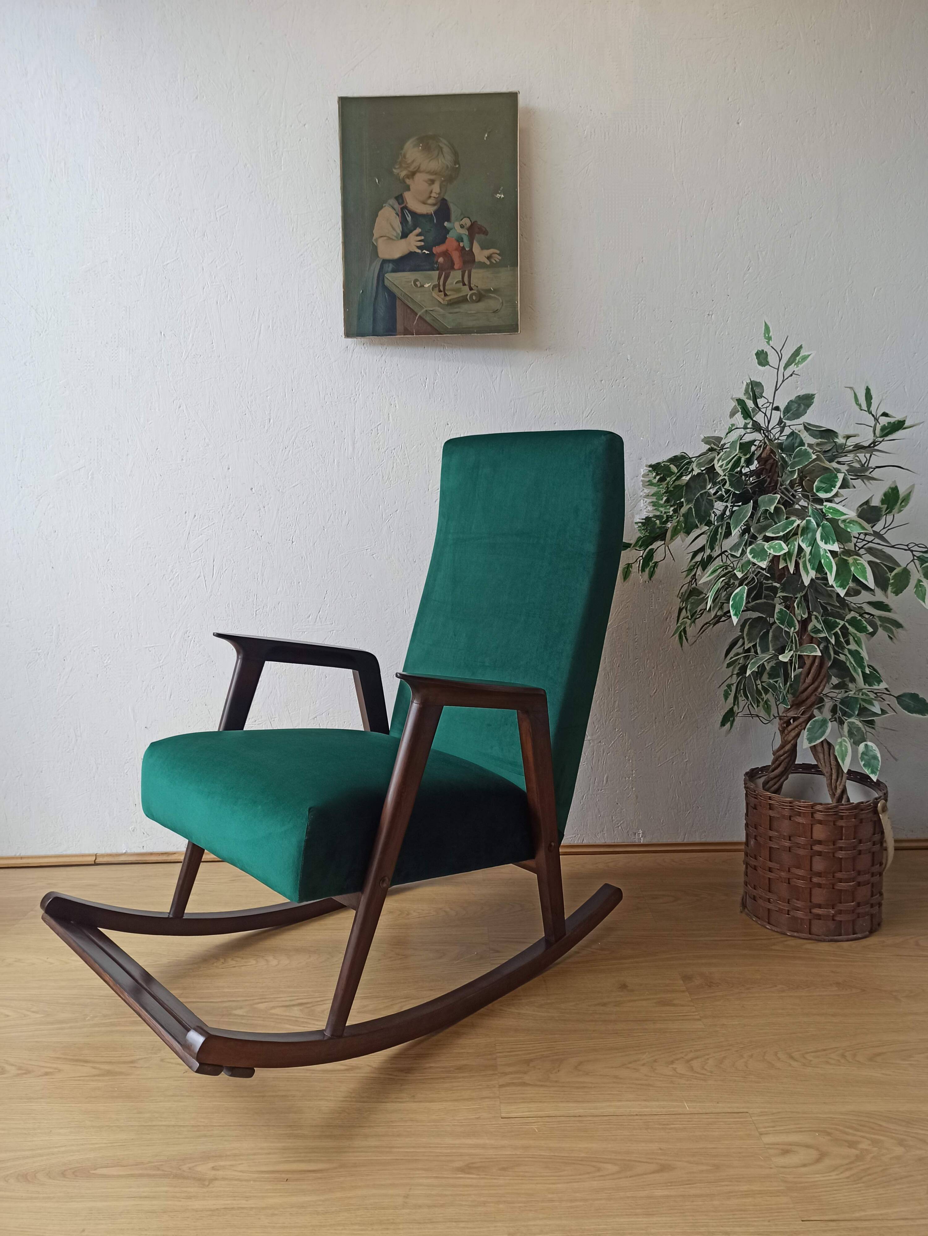 Fauteuil à bascule vintage des années 50.