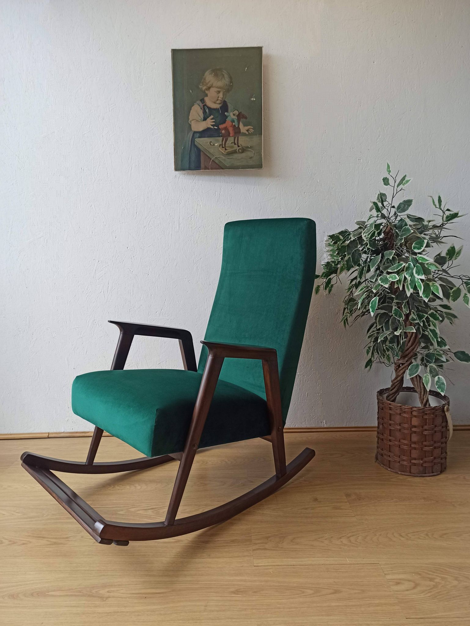 Fauteuil à bascule vintage des années 50.