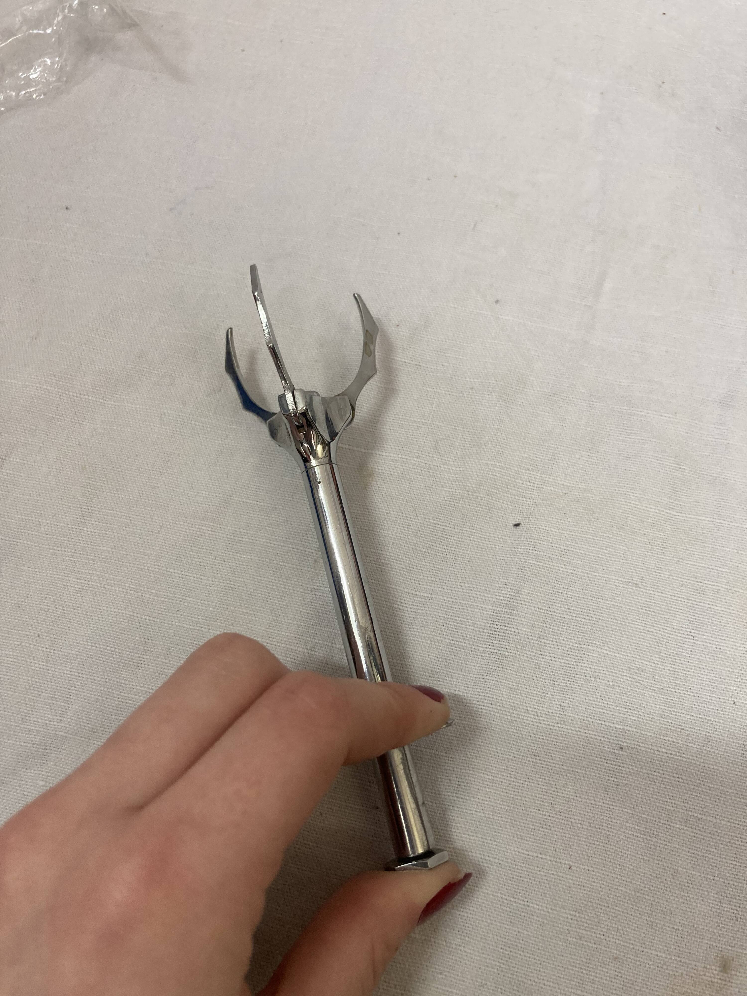 Sugar tongs