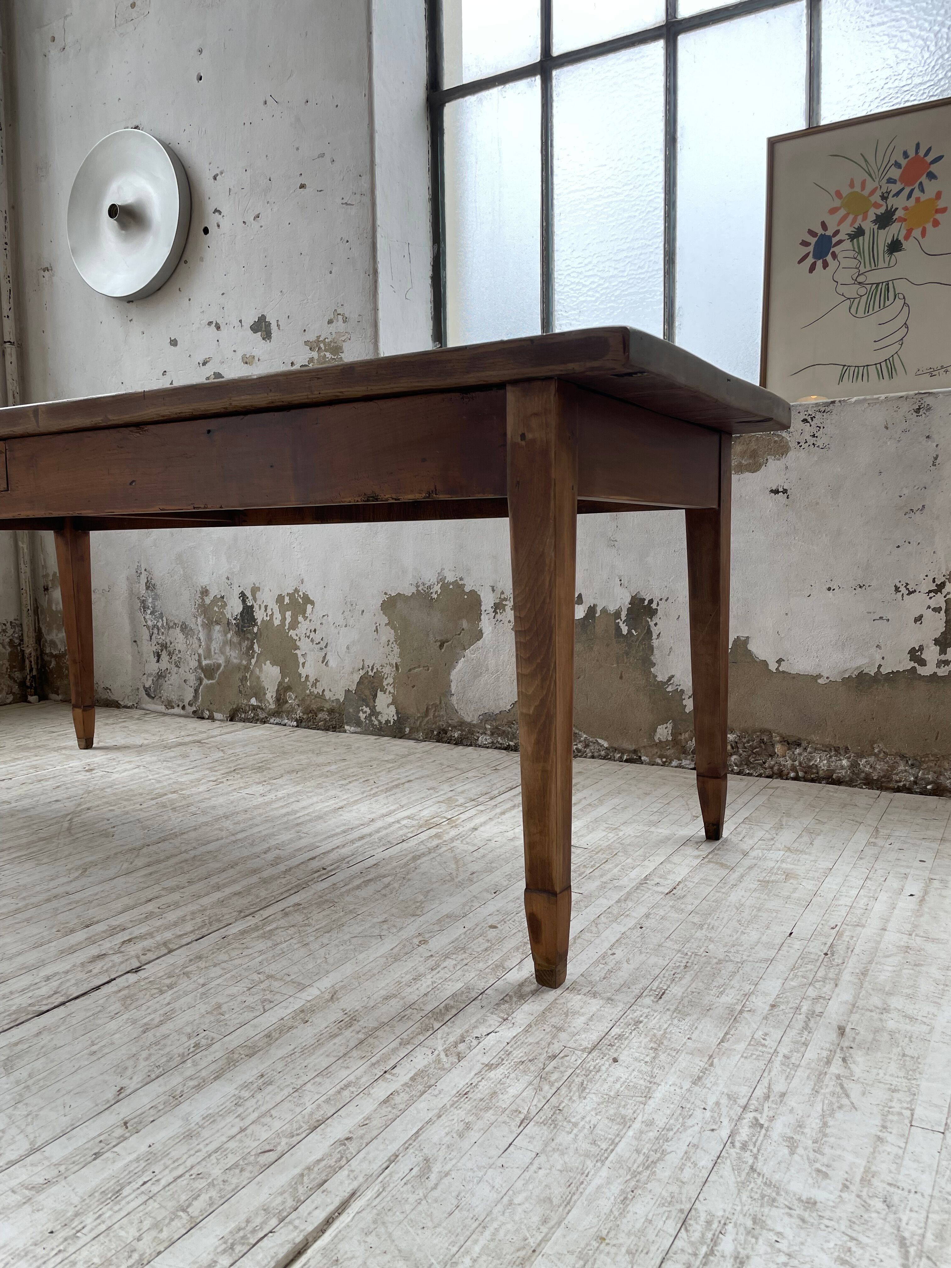 Farmhouse table in oak and walnut 2m
