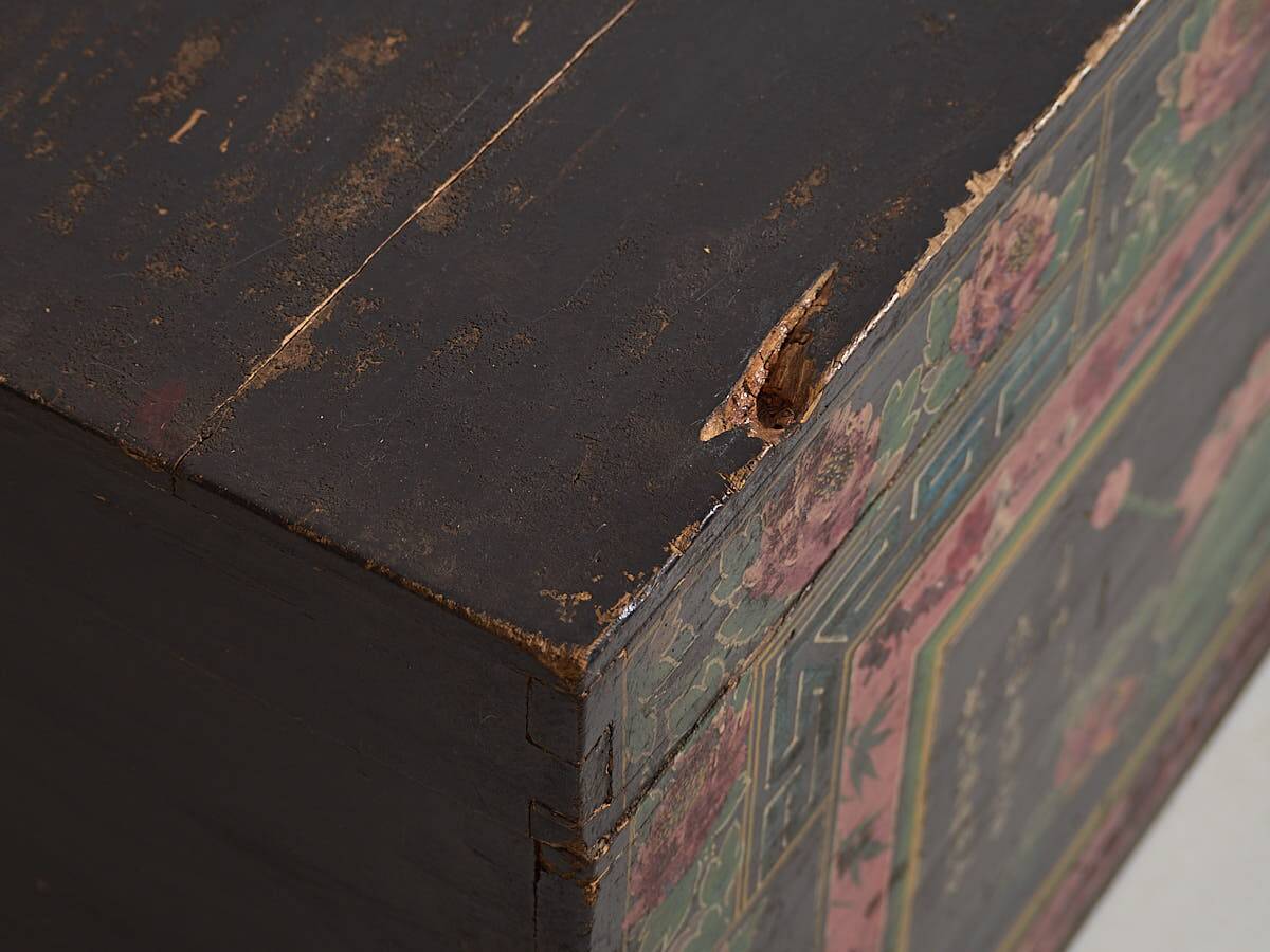 Antique oriental trunk with lotus flower paintings (c.1900)