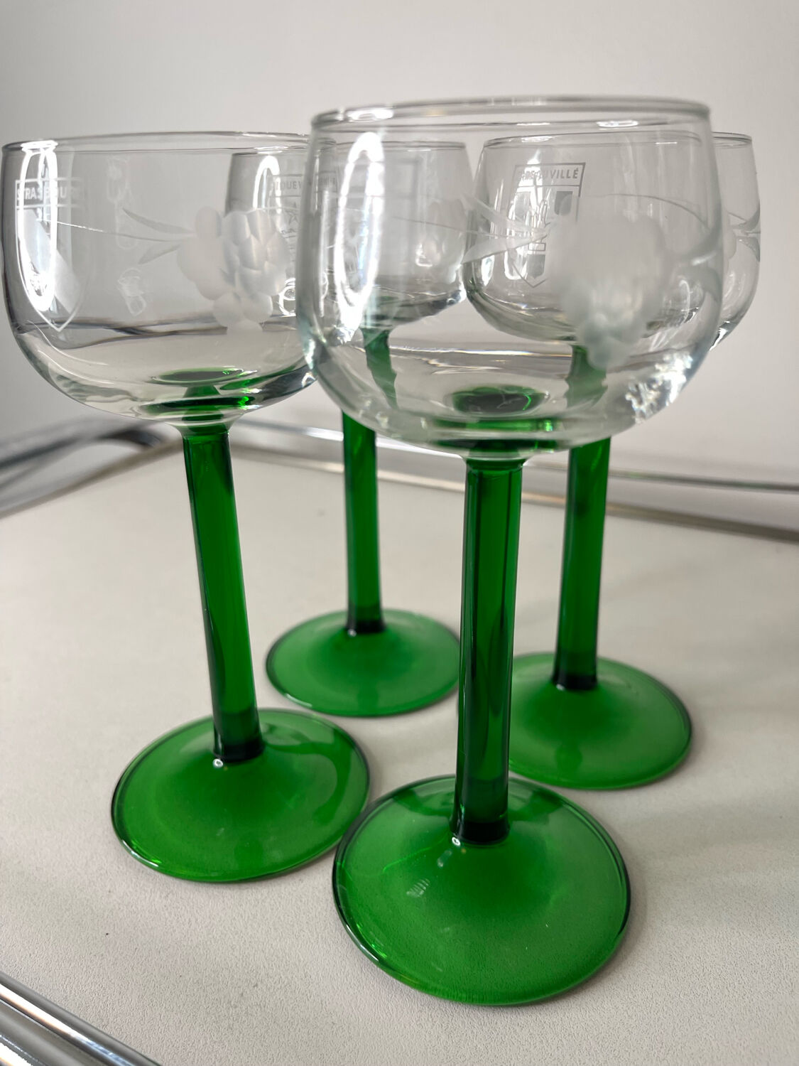 Set of 4 antique Alsace wine glasses, green stem and engraved decoration
