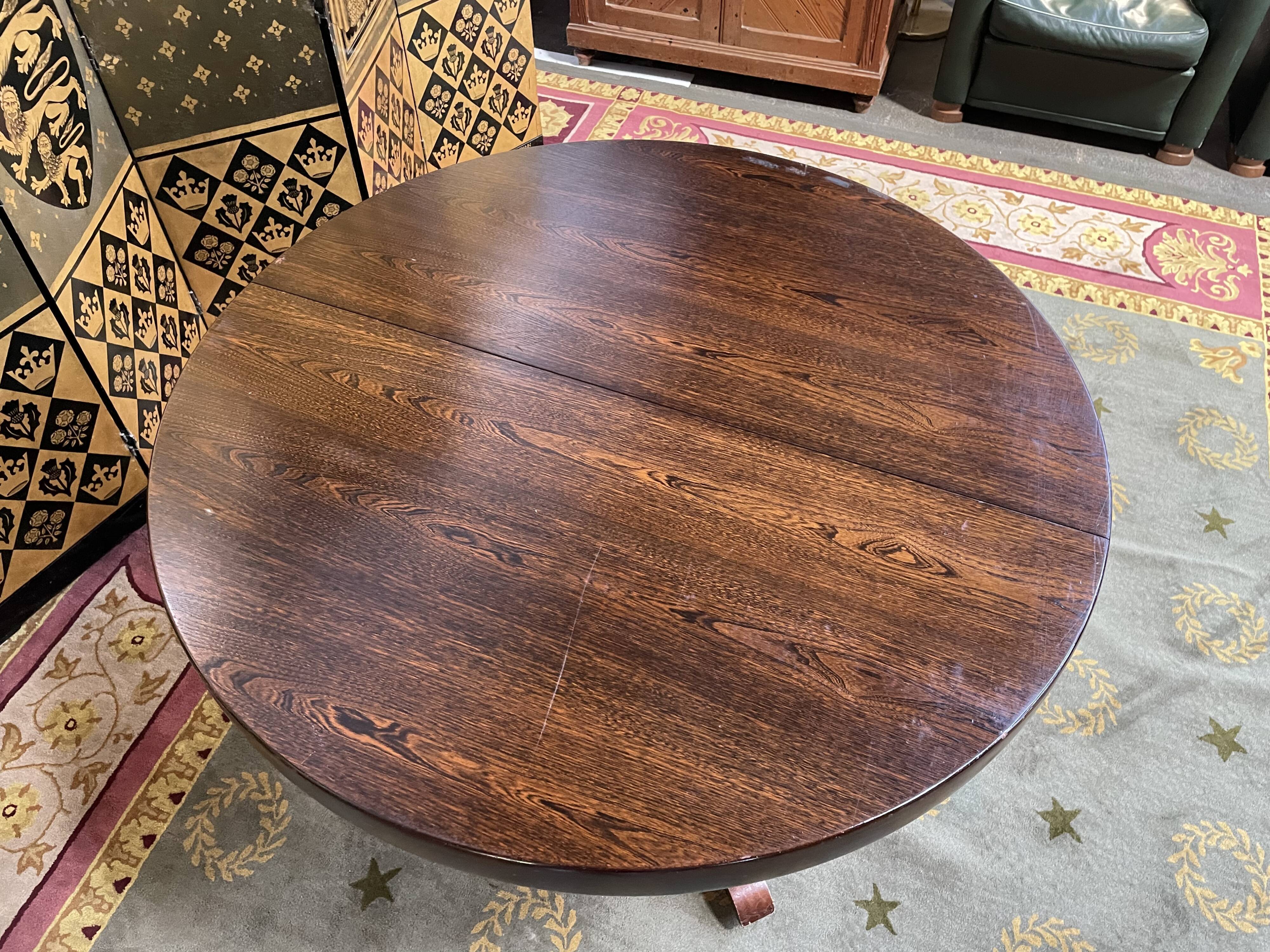 Baumann 1970 round table with integrated extensions