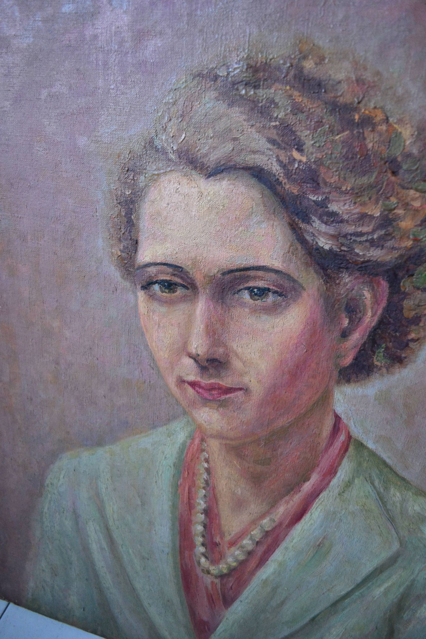 Lot of two oil portraits from the early 20th century by Laurent Delhief