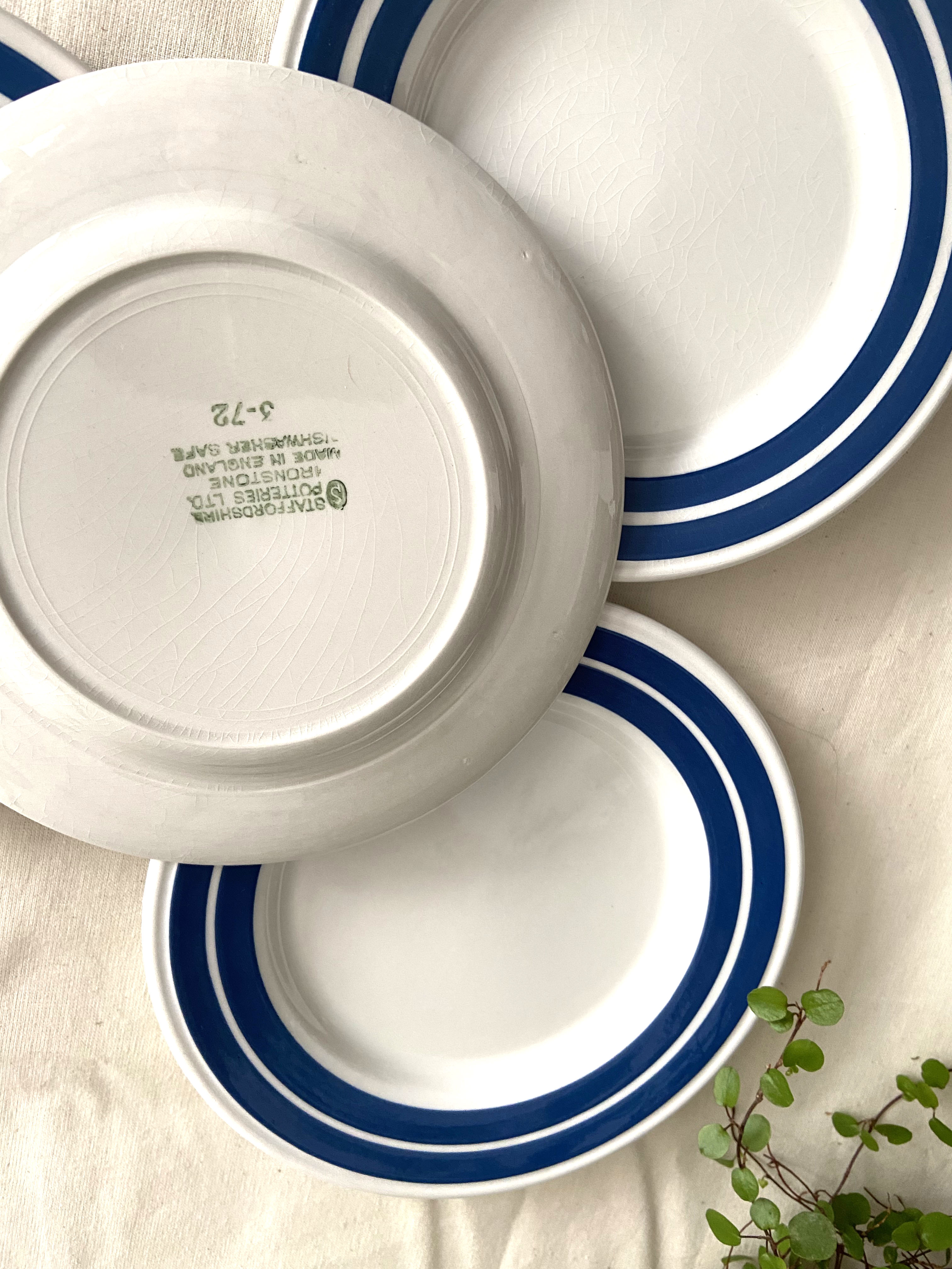 Set of 6 dessert plates in blue striped earthenware