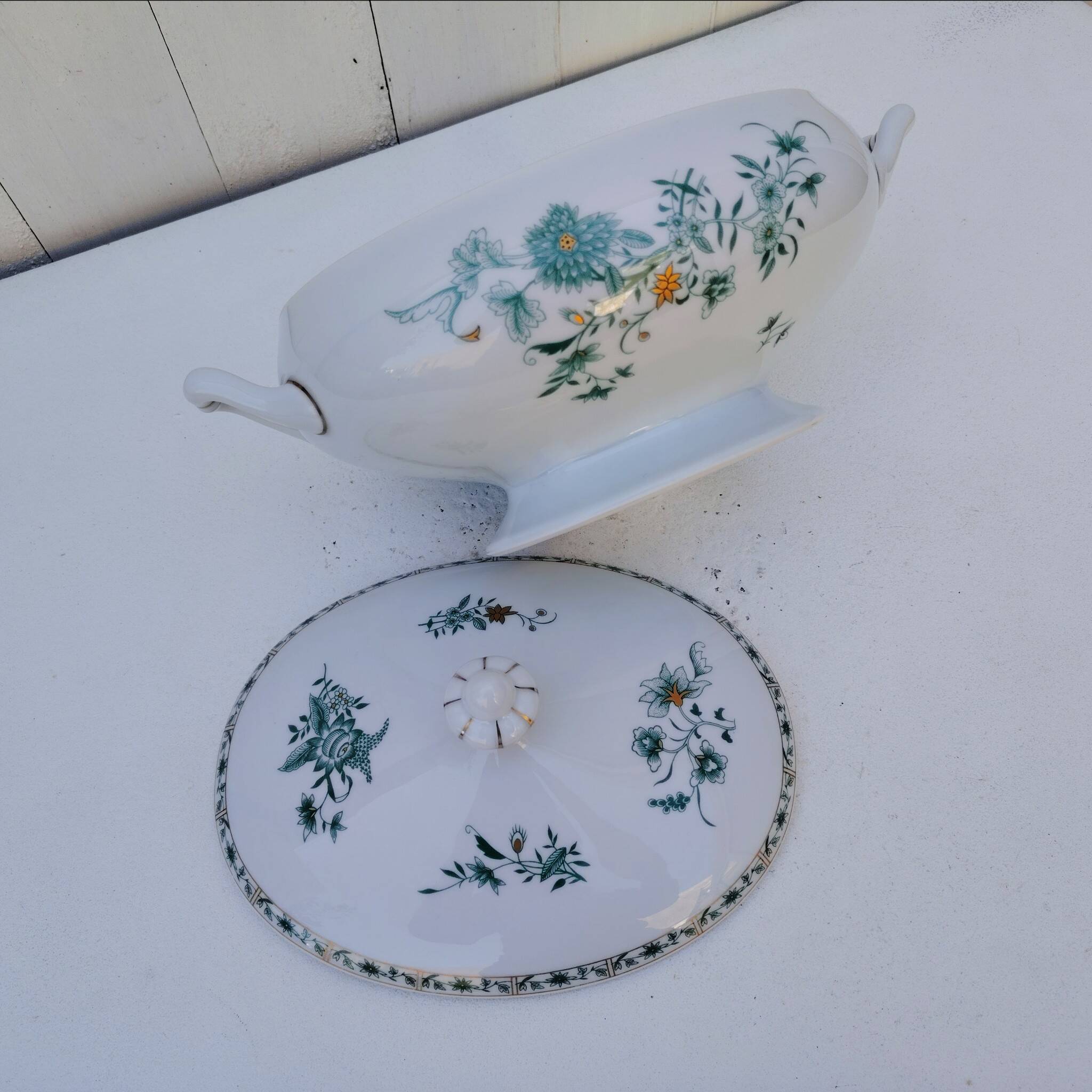 Porcelain vegetable dish, soup tureen, Bernardaud, Limoges, Beijing