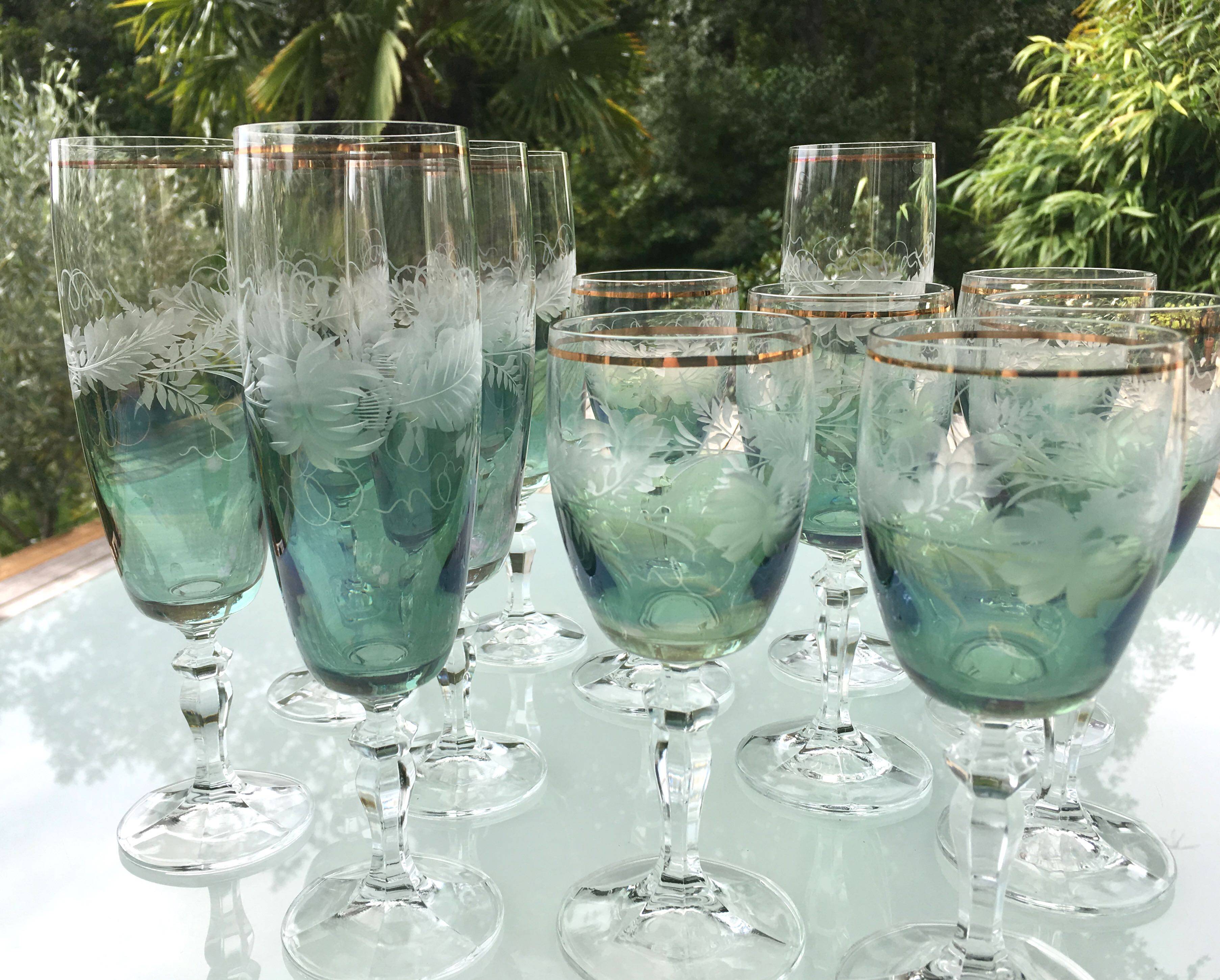 6 wine glasses and 6 crystal champagne flutes