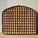 Vintage picnic basket - complete for 4 people