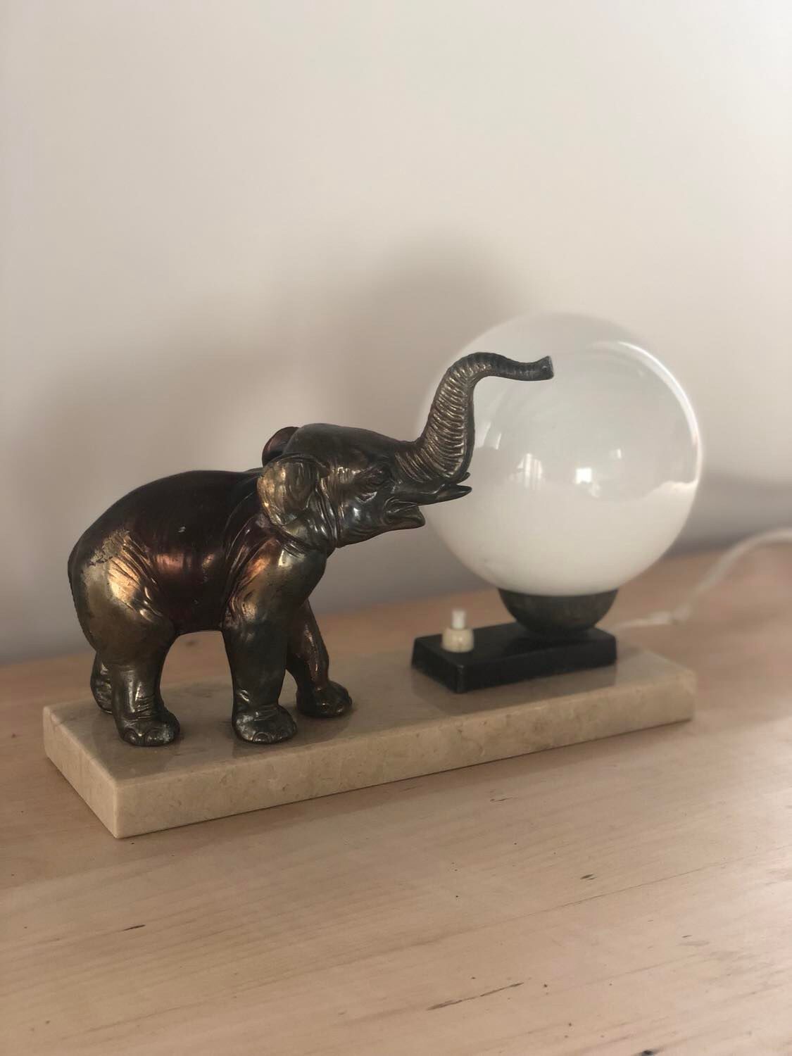 Lampe éléphant art déco