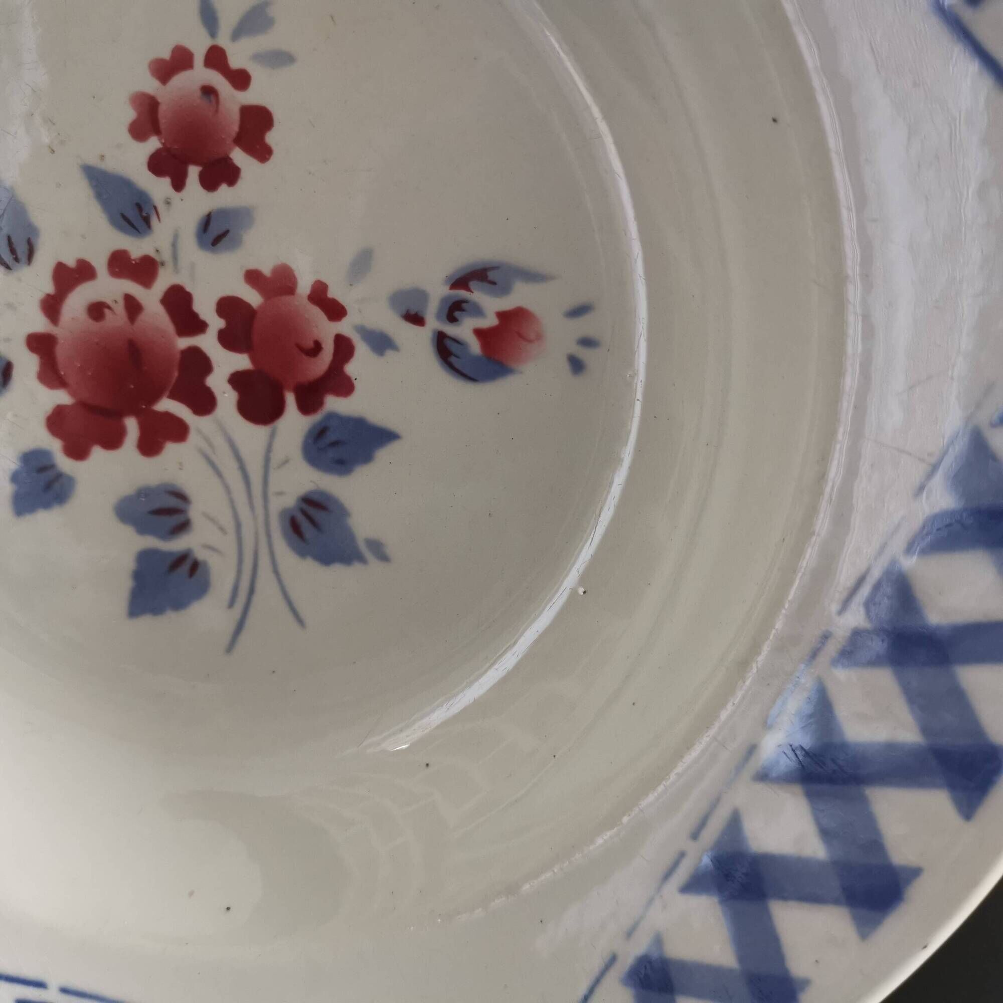 Set of 2 soup plates, Henri model, blue and red flowers Lunéville