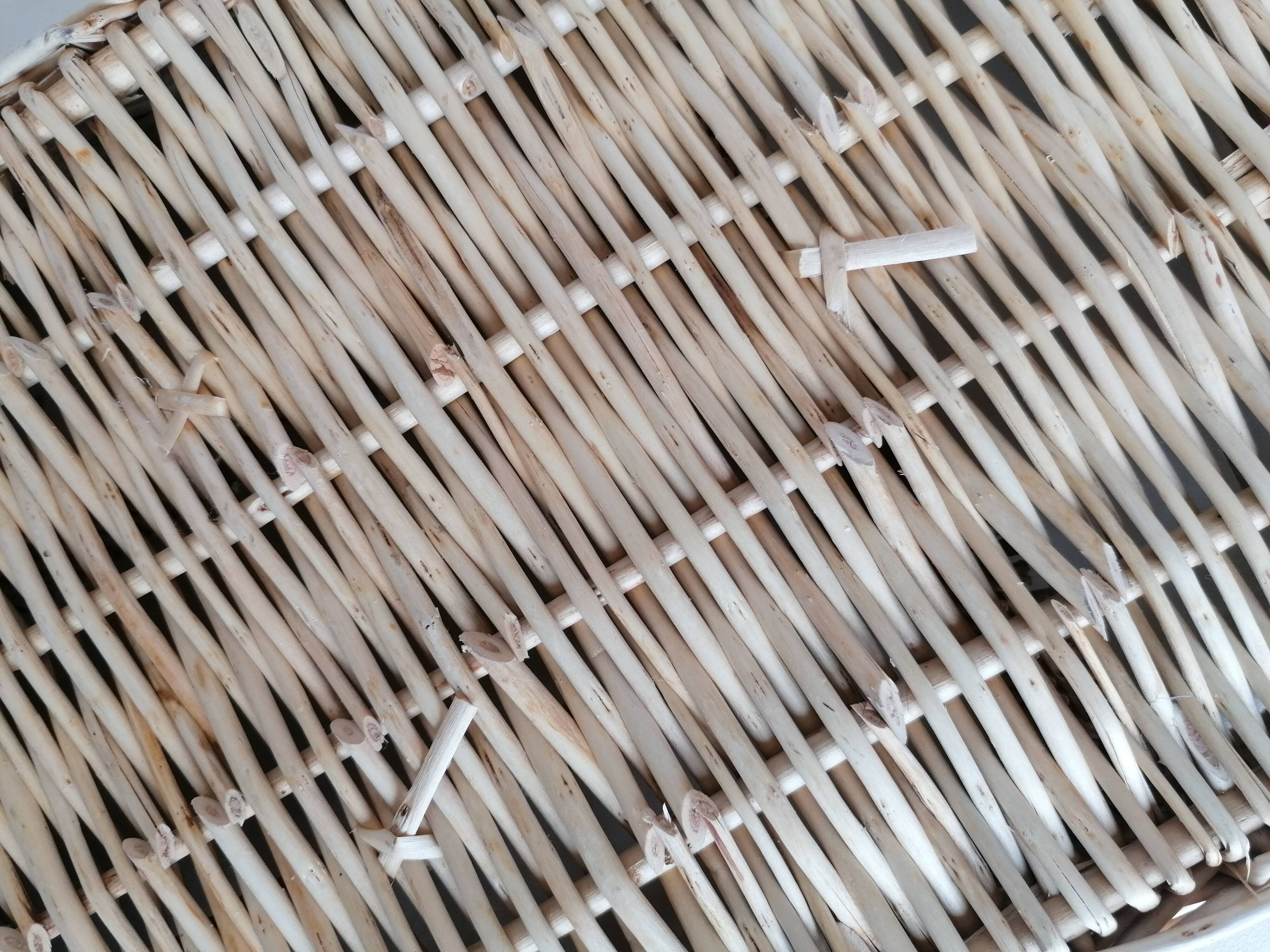 Wicker basket for cutlery