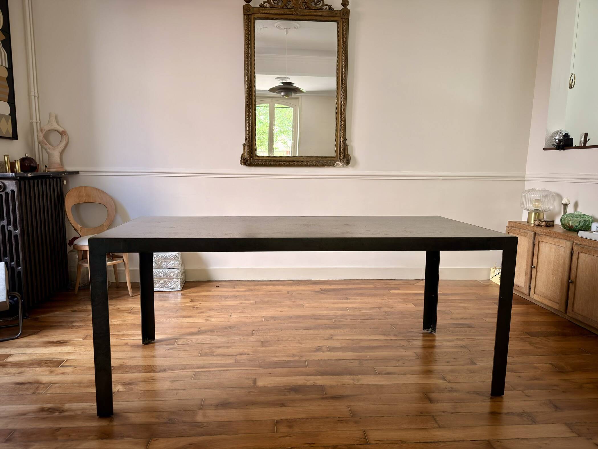 Metal dining table Topos Workshop