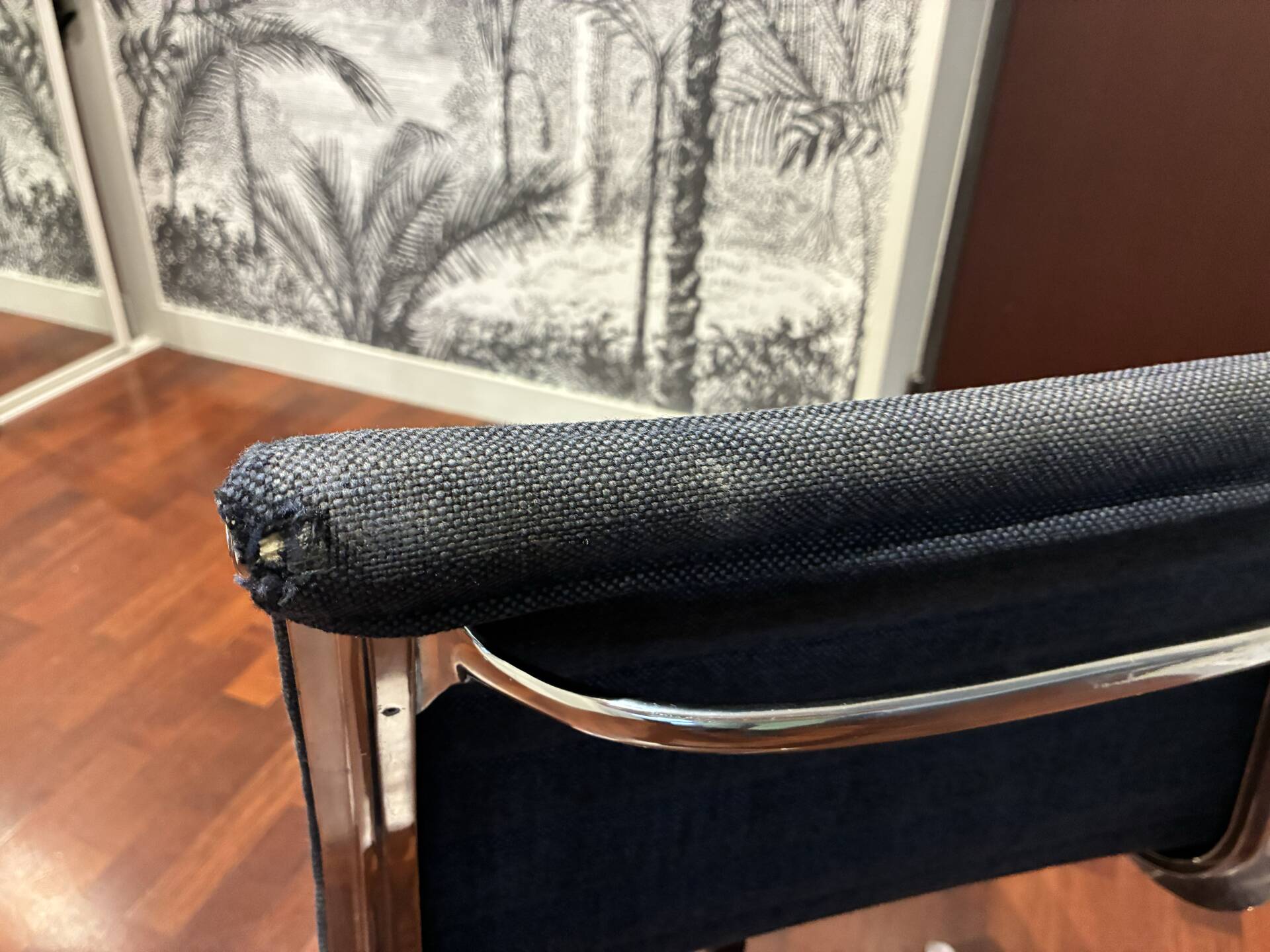 Fauteuil Herman Miller EA105