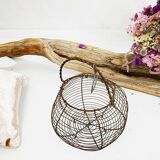 Wire salad spinner basket