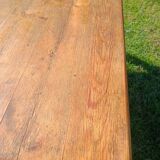 Solid oak coffee table with turned legs.